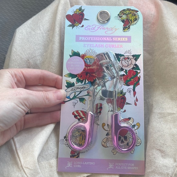 Ed Hardy Other - Ed hardy Professional Series Eye Lash Curler